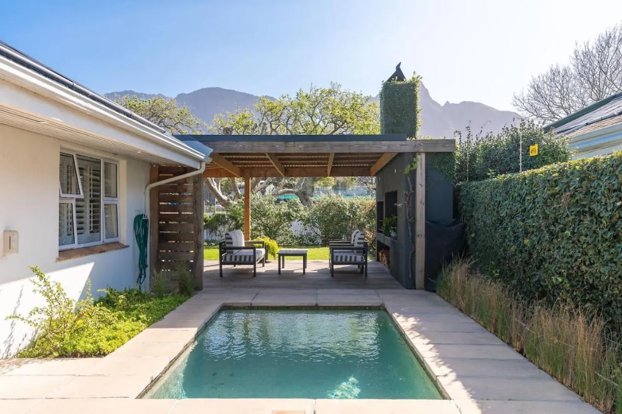 Holiday home Contemporary 4-Bedroom Oasis Cape Town South Africa