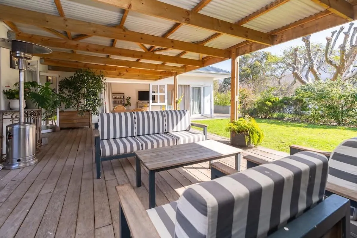 Contemporary 4-Bedroom Oasis Cape Town